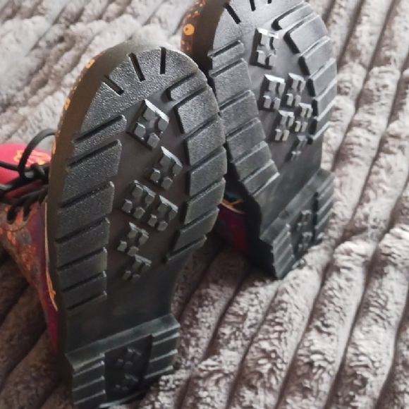 Colorful NEW Mandala Women's Boots Size 8 NIB - Picture 9 of 11